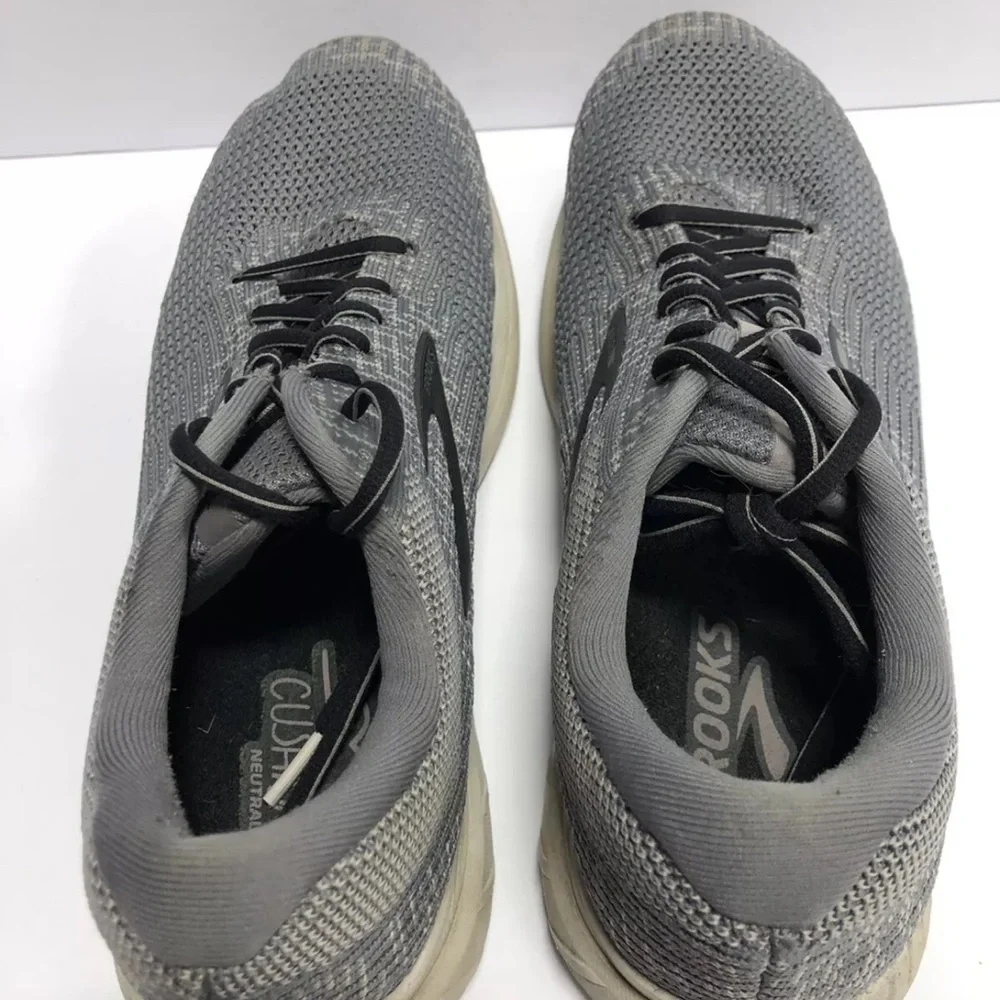 Brooks Men’s Revel 3, Gray Running Shoes, Size 10.5 M